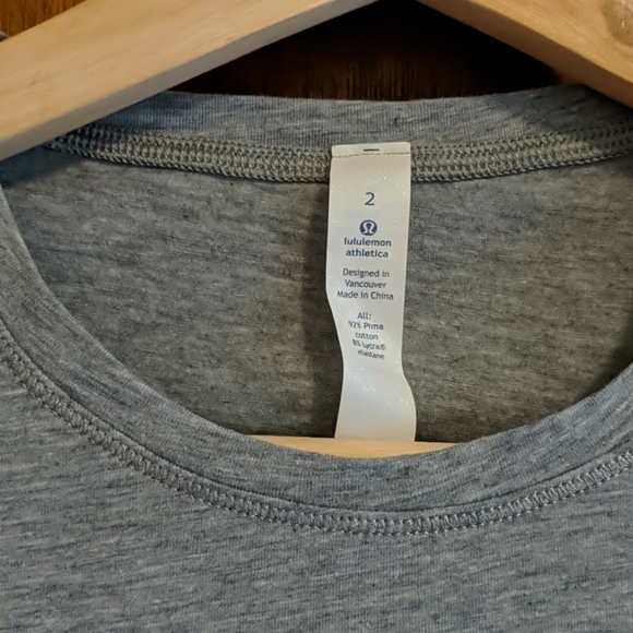 Lululemon Long Sleeve Grey Top - Picture 2 of 4